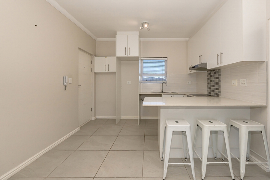 2 Bedroom Property for Sale in Table View Western Cape